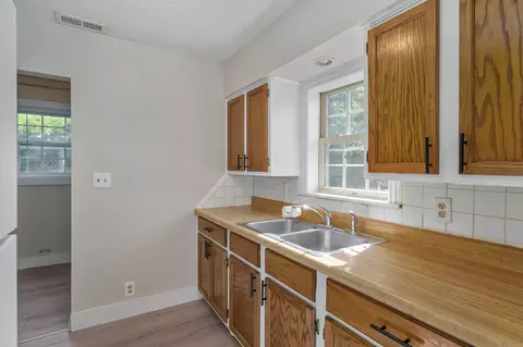Kitchen - 908 W Della St, Springfield, MO 65803 photo 2 of 3