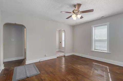 Living - 908 W Della St, Springfield, MO 65803 photo 1 of 3