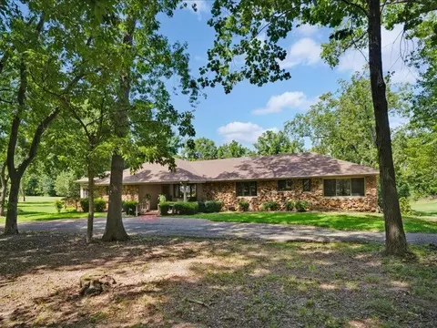 Exterior - 3003 W Sharon Dr, Ozark, MO 65721 photo 4 of 22