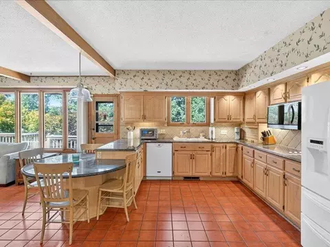 Kitchen - 3003 W Sharon Dr, Ozark, MO 65721 photo 2 of 4