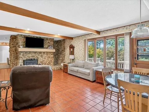 Living - 3003 W Sharon Dr, Ozark, MO 65721 photo 4 of 8