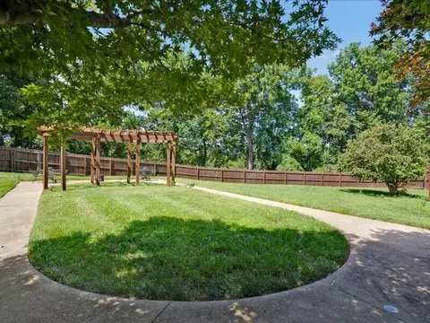 Exterior - 3003 W Sharon Dr, Ozark, MO 65721 photo 17 of 22