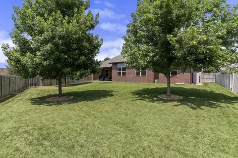 Exterior - 3768 W River Rock St, Springfield, MO 65807 photo 6 of 9