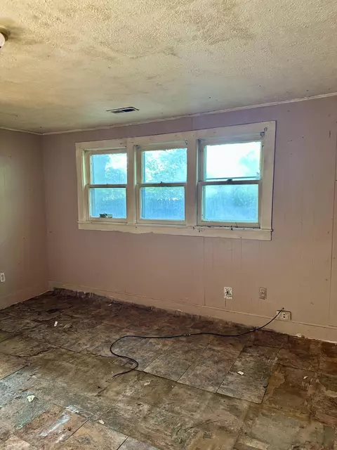 Bedroom - 2326 N Jefferson Ave, Springfield, MO 65803 photo 1 of 4