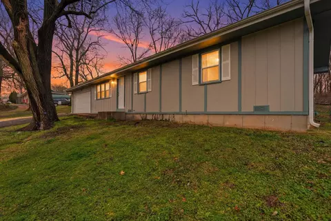 Exterior - 1706 N 16th St, Ozark, MO 65721 photo 6 of 15