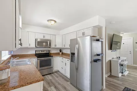 Kitchen - 1706 N 16th St, Ozark, MO 65721 photo 3 of 3