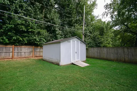 Exterior - 2370 S Luster Ave, Springfield, MO 65804 photo 8 of 8