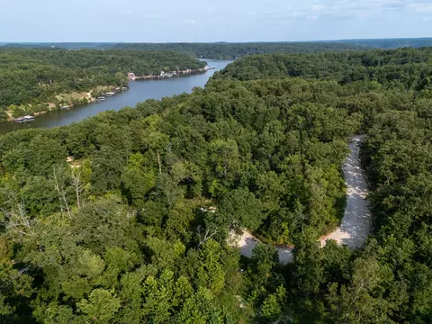 000 Sandy Rd, Edwards, MO 65326 photo 2