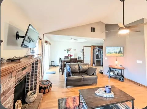 Living - 3619 W El Castile St, Springfield, MO 65807 photo 2 of 3