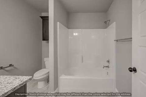 Bath - 1001 W Pebblebrooke Dr, Ozark, MO 65721 photo 2 of 6