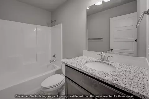 Bath - 1001 W Pebblebrooke Dr, Ozark, MO 65721 photo 6 of 6