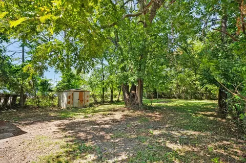 Exterior - 1311 N Johnston Ave, Springfield, MO 65802 photo 7 of 9