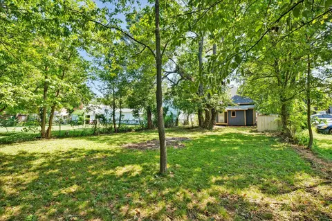 Exterior - 1311 N Johnston Ave, Springfield, MO 65802 photo 8 of 9