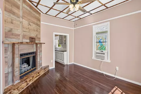 Living - 1311 N Johnston Ave, Springfield, MO 65802 photo 1 of 3