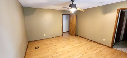 Bedroom - 1811 E Holiday St, Springfield, MO 65804 photo 6 of 6