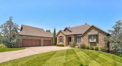 4155 E Gastonbury St, Springfield, MO 65809
