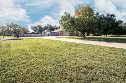Exterior - 1002 S Hunt Rd, Willard, MO 65781 photo 9 of 22