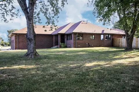 Exterior - 1002 S Hunt Rd, Willard, MO 65781 photo 3 of 22