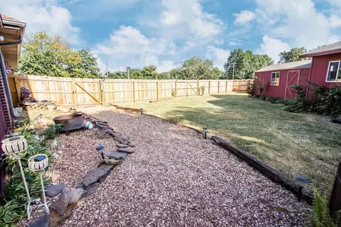 Exterior - 1002 S Hunt Rd, Willard, MO 65781 photo 14 of 22