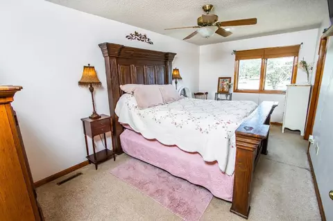Bedroom - 1002 S Hunt Rd, Willard, MO 65781 photo 5 of 7