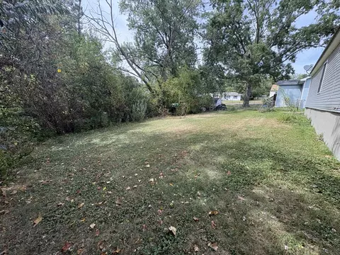 Exterior - 1003 Cedar Ave, Cabool, MO 65689 photo 3 of 5