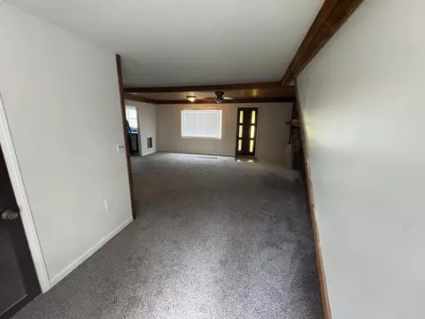 Living - 1003 Cedar Ave, Cabool, MO 65689 photo 2 of 4