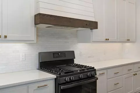 Kitchen - 855 E Ashford Ave, Nixa, MO 65714 photo 4 of 4