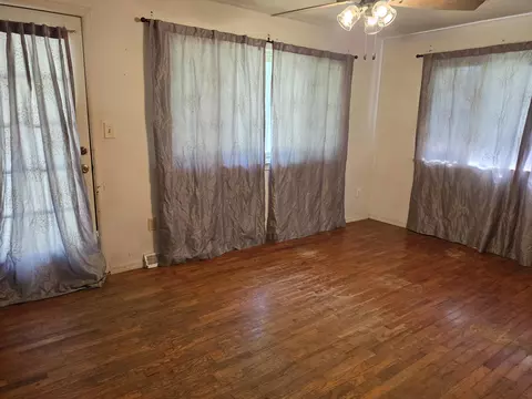 Living - 200 N Maple St, Mansfield, MO 65704 photo 6 of 6