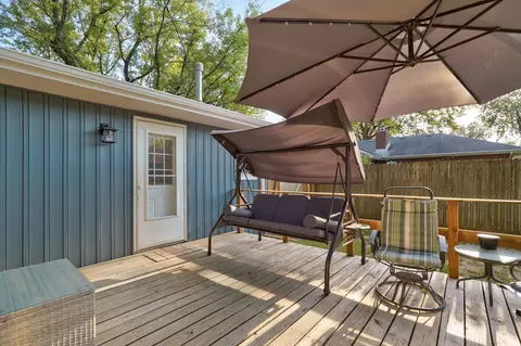 Exterior - 1241 E Woodland St, Springfield, MO 65804 photo 4 of 10