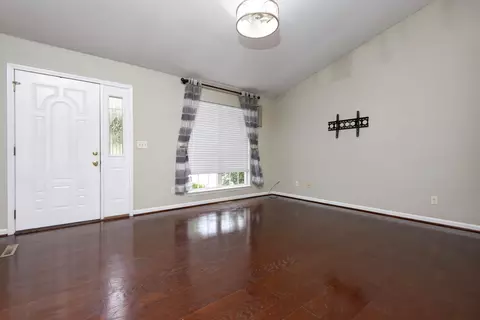 Living - 220 Blossom Vly, Branson, MO 65616 photo 3 of 5