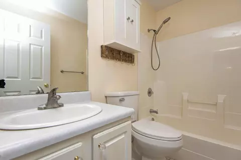 Bath - 220 Blossom Vly, Branson, MO 65616 photo 1 of 4