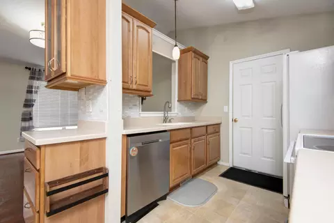 Kitchen - 220 Blossom Vly, Branson, MO 65616 photo 3 of 3