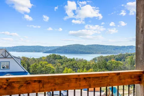 220 Branson Creek Blvd #22, Hollister, MO 65672
