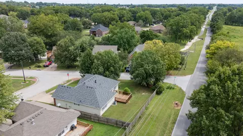 View/Area - 2226 E Kathryn Dr, Republic, MO 65738 photo 6 of 7