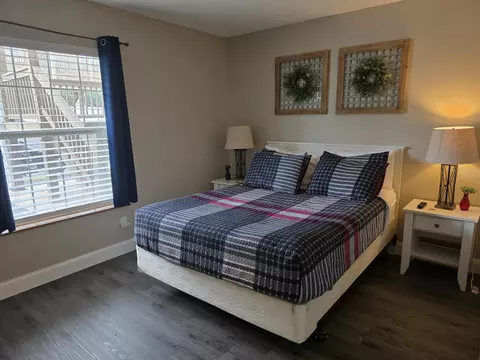 Bedroom - 25 Fall Creek Trl #5, Branson, MO 65616 photo 1 of 5
