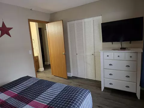 Bedroom - 25 Fall Creek Trl #5, Branson, MO 65616 photo 2 of 5