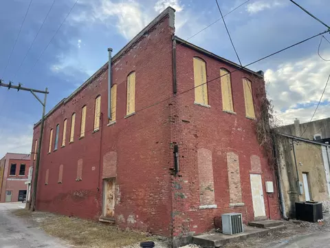119 S Madison Ave, Aurora, MO 65605 photo 6