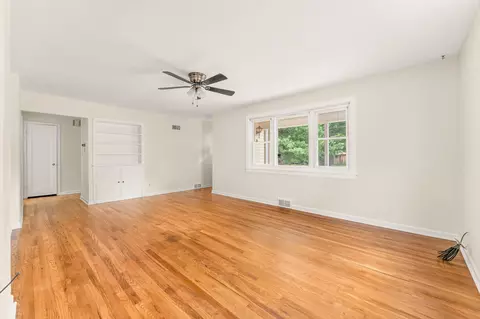 Living - 822 S Rogers Ave, Springfield, MO 65804 photo 4 of 5