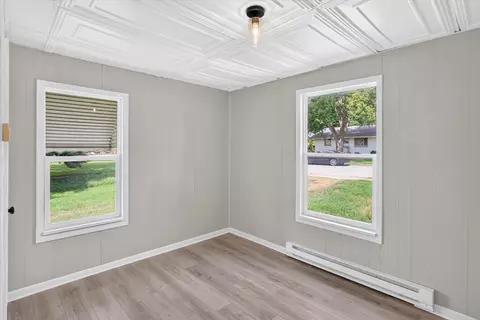 Bedroom - 438 Lucas St, Marshfield, MO 65706 photo 1 of 2