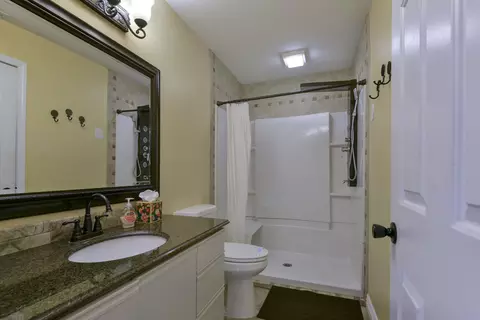 Bath - 39 Fall Creek Trl #1, Branson, MO 65616 photo 2 of 3