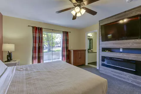 Bedroom - 39 Fall Creek Trl #1, Branson, MO 65616 photo 2 of 7