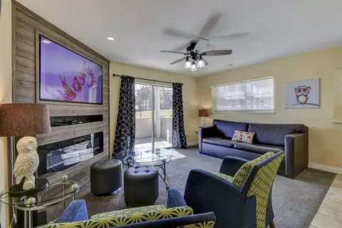 Living - 39 Fall Creek Trl #1, Branson, MO 65616 photo 2 of 2