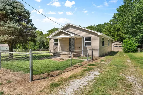 Exterior - 2509 N Kellett Ave, Springfield, MO 65803 photo 3 of 8
