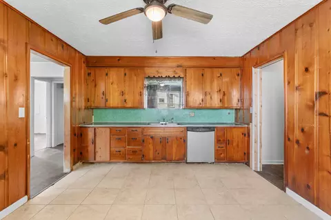 Kitchen - 2509 N Kellett Ave, Springfield, MO 65803 photo 2 of 2
