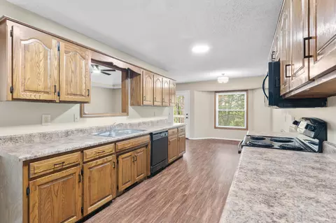 Other - 2647 N Fort Ave, Springfield, MO 65803 photo 2 of 11