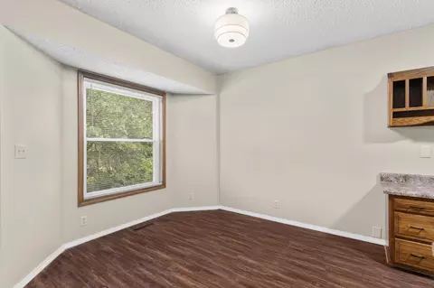 Dining - 2647 N Fort Ave, Springfield, MO 65803 photo 1 of 1