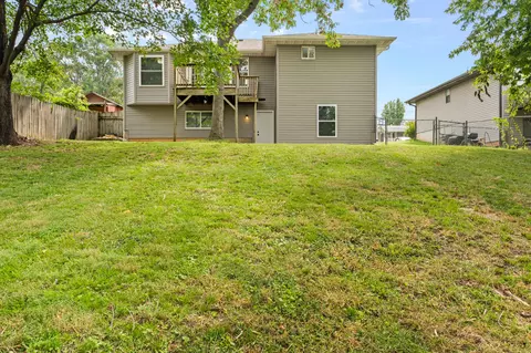 Exterior - 2647 N Fort Ave, Springfield, MO 65803 photo 6 of 7