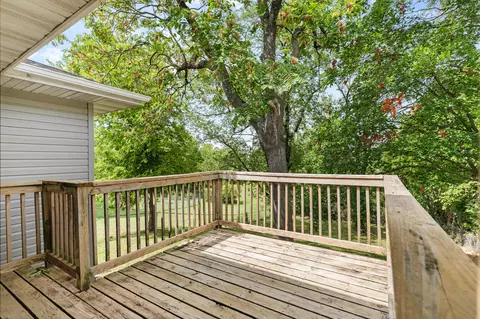 Exterior - 2647 N Fort Ave, Springfield, MO 65803 photo 5 of 7