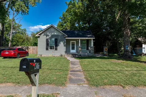 Exterior - 178 South Ave, Sparta, MO 65753 photo 3 of 8