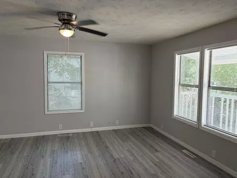 Living - 1415 N Frisco Ave, Springfield, MO 65802 photo 4 of 4